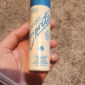 Super Spritz SPF 50 Face Mist - Blue and Cream